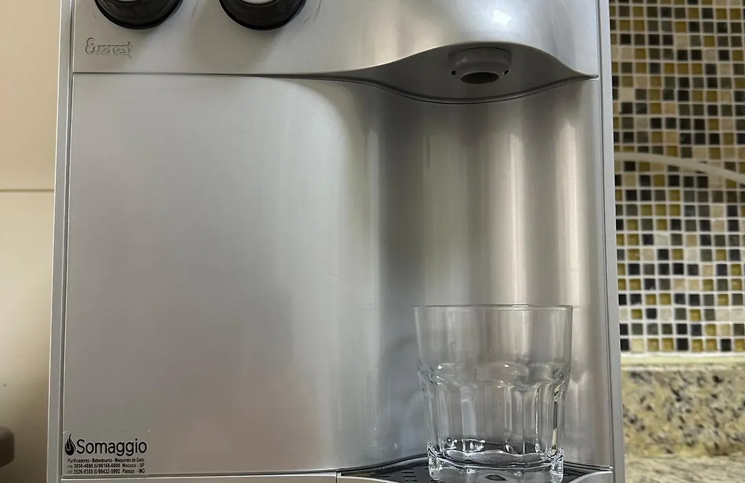 Apartamento pé na areia inteiro-4 quartos 3 cama casal ,4 camas solteiro-3 salas cozinha-1